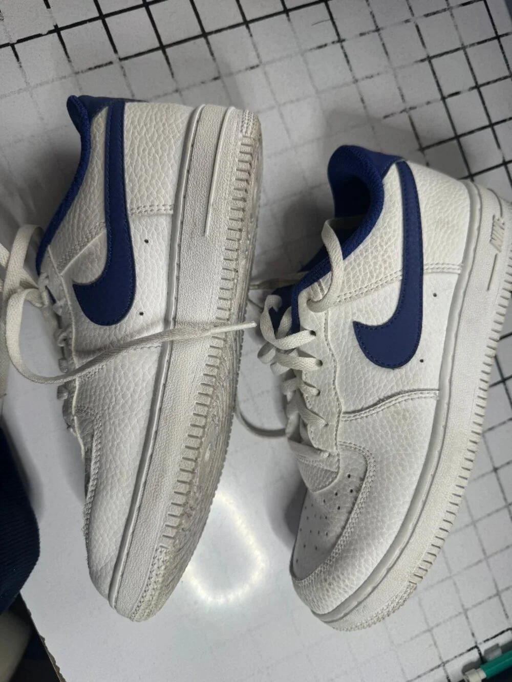 Nike kids shoes size 3